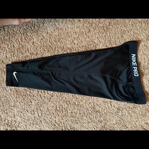 Nike Pro Capris